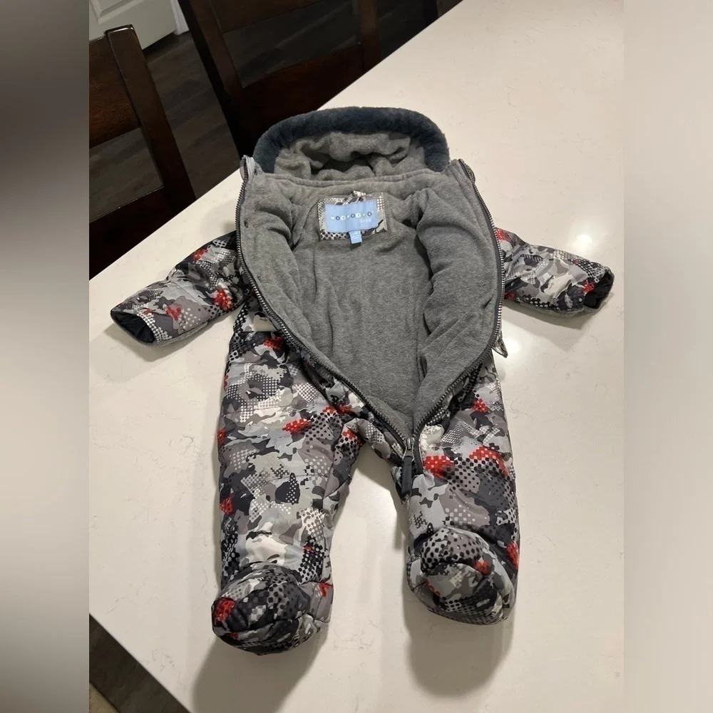 Wippette Hooded Snowsuit, Size Boys 6-9M Color (Camo) Gray